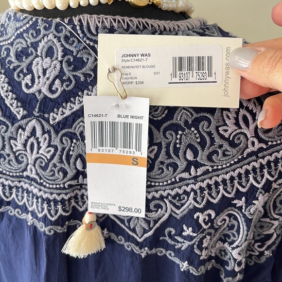 Johnny Was NWT navy blue blouse 👕 size S - Picture 4 of 4